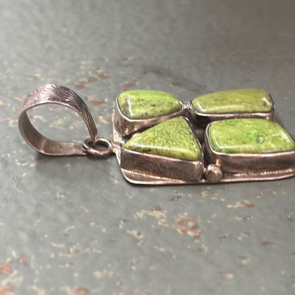 Russell Sam Navajo 925 silver green turquoise pendant necklace 4 stone western - Picture 5 of 13